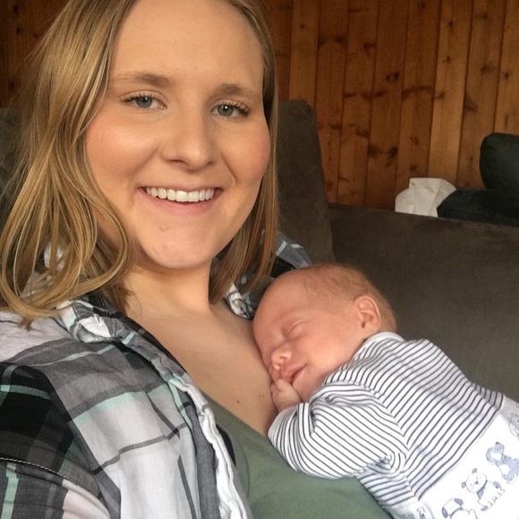 Meet your Posher, Megan - Picture 1 of 1